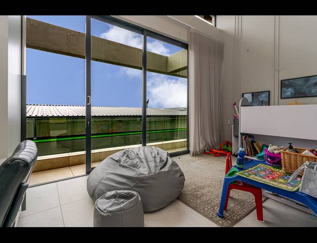 4 BEDROOM FREESTANDING FOR SALE IN HELDERFONTEIN ESTATE